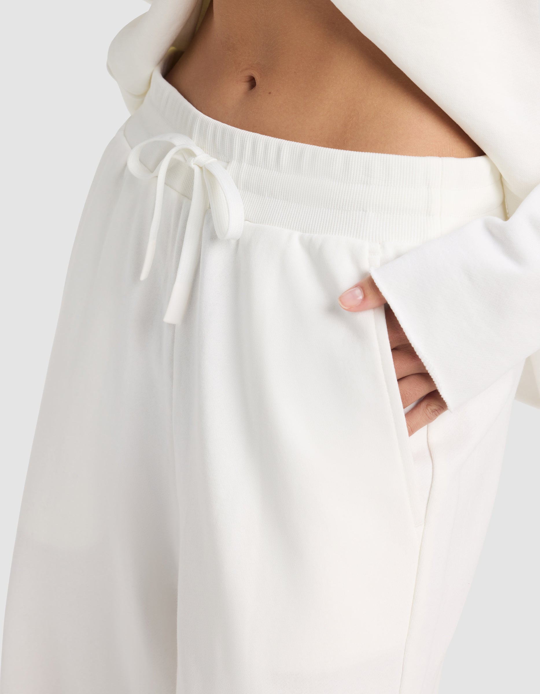 Women's Chelsea Set - Image 14